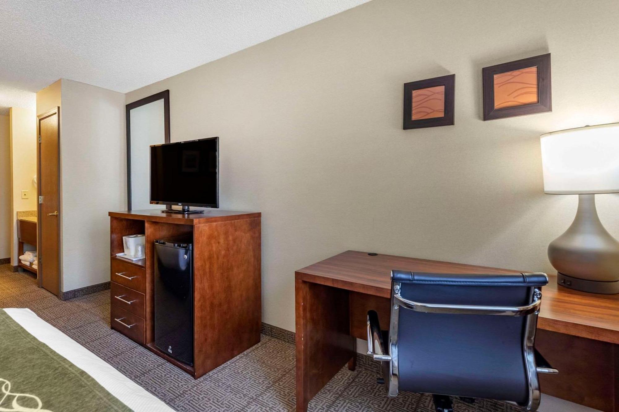Comfort Inn Denver West Arvada Station Wheat Ridge Exterior foto